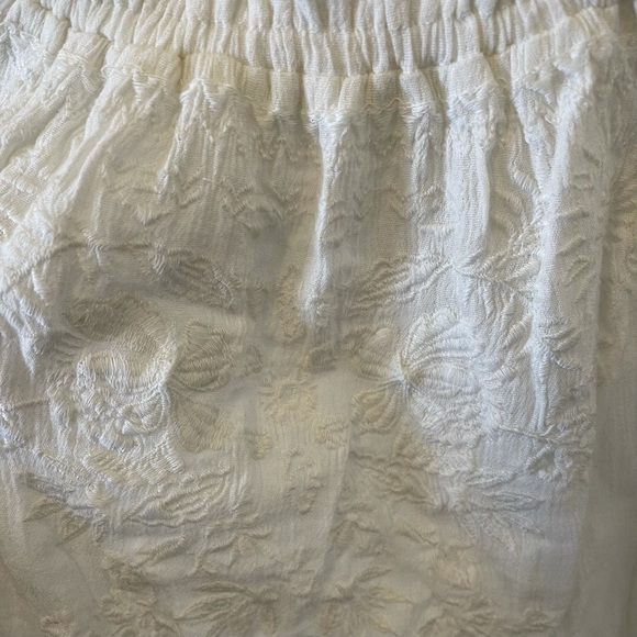 Off the shoulder embroidered top - Picture 2 of 4